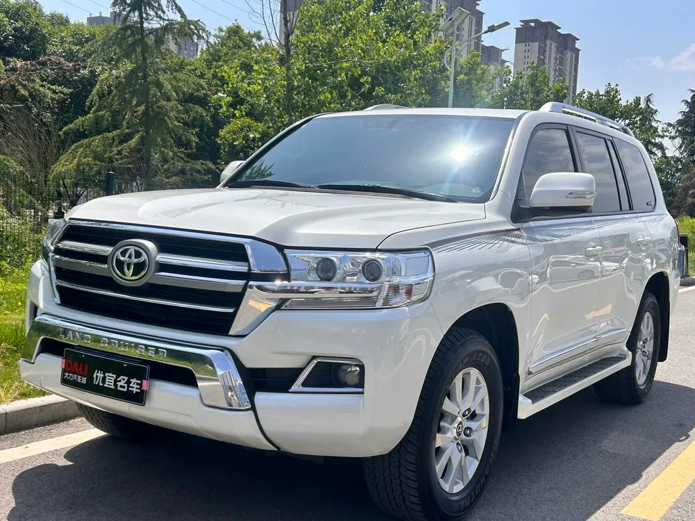 Toyota Land Cruiser (Import), 2020