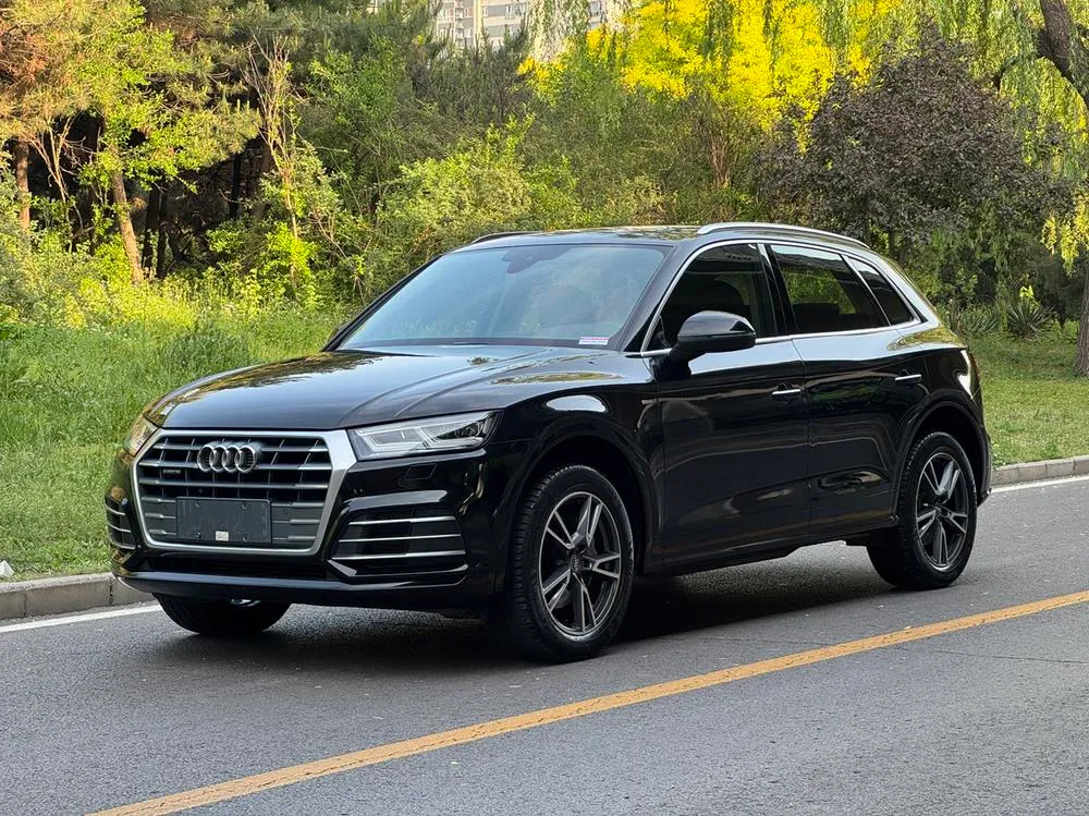 Ауди Q5L 40 TFSI Fashion Version CN5, 2018 — фото 1