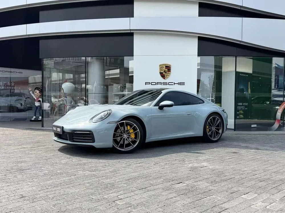 Porsche 911, 2023