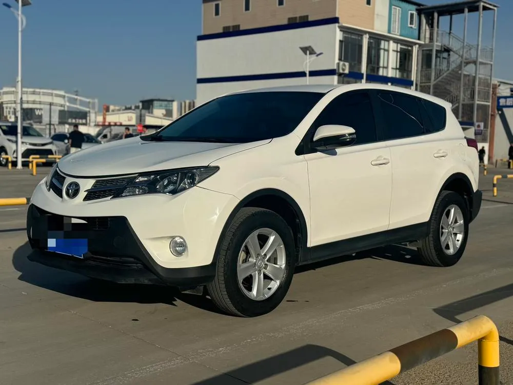 Toyota RAV4 2.0L CVT 2WD Edition, 2013 — фото 1
