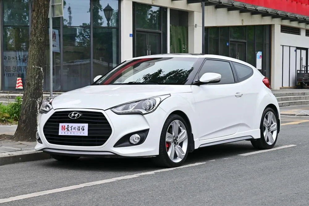 Hyundai Veloster, 2012