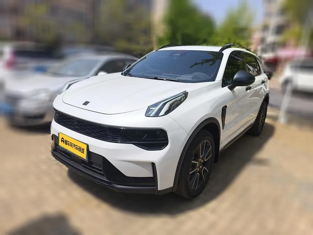 Lynk & Co 01, 2025