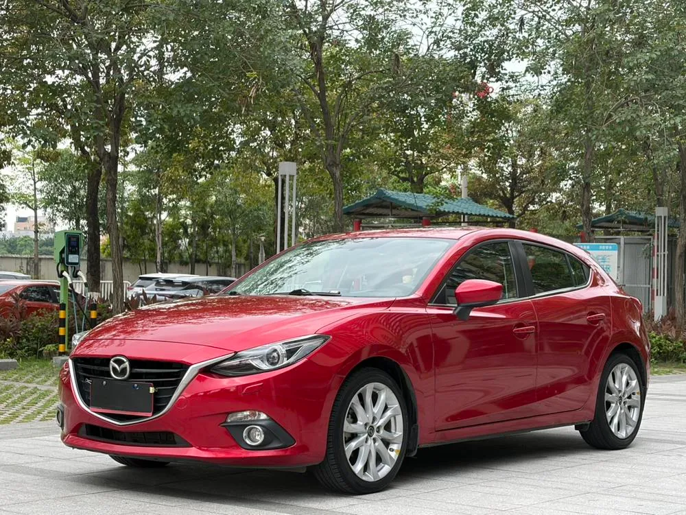Mazda 3 Axela, 2014