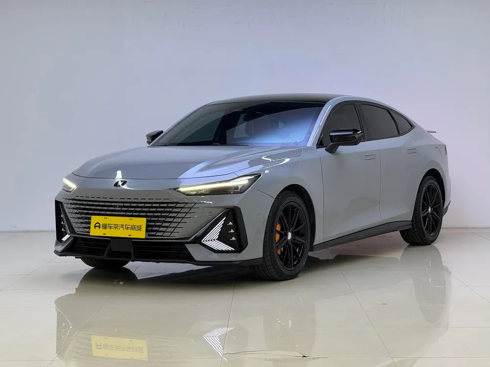 Changan UNI-V 1.5T Navigator Version, 2022 — фото 1