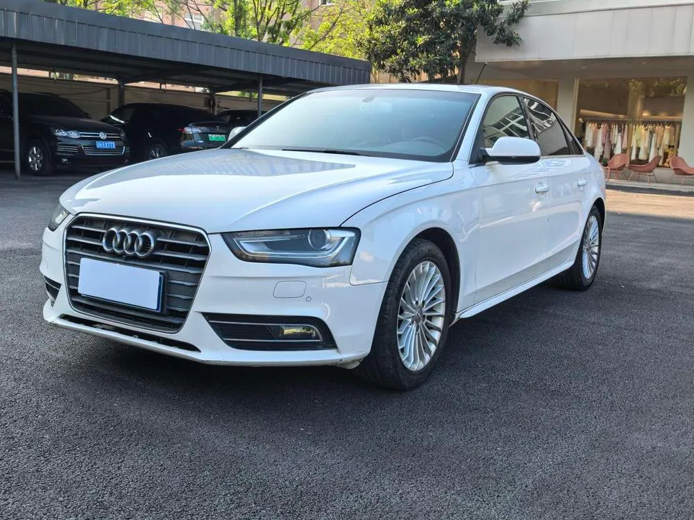 Audi A4L 35 TFSI Auto Comfort Version, 2015 — фото 1