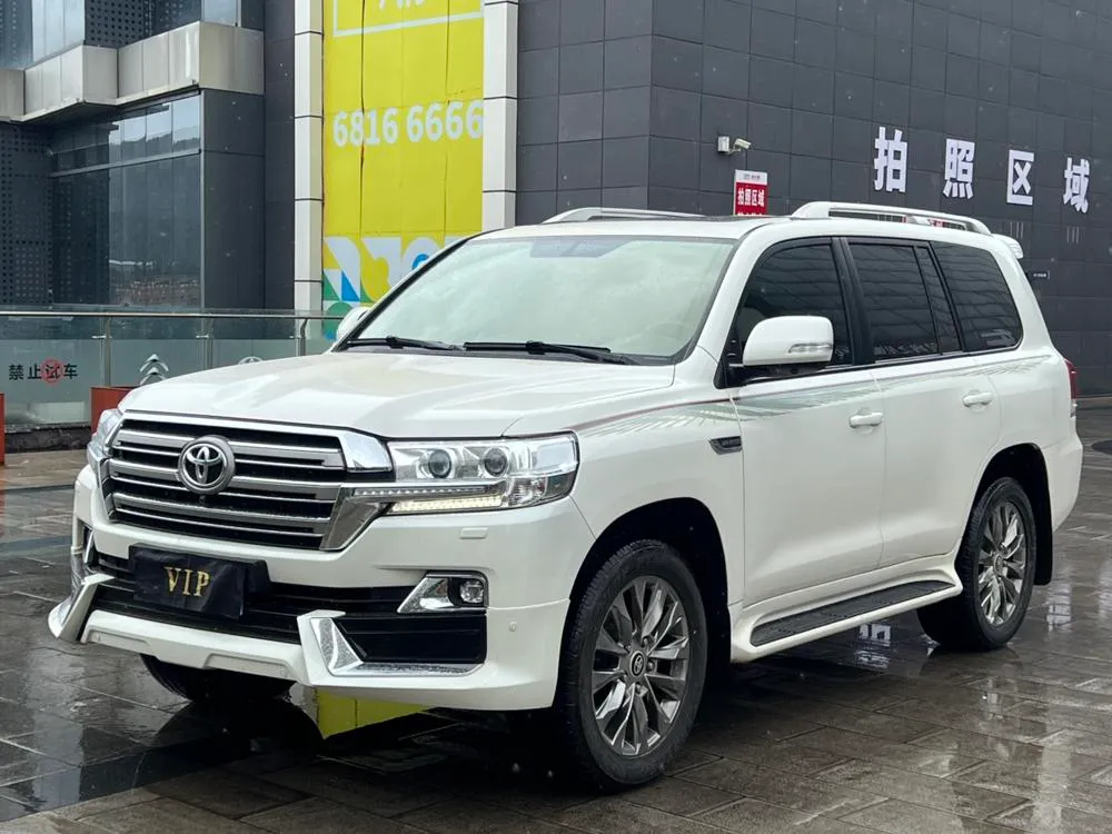 Toyota Land Cruiser (Import), 2020