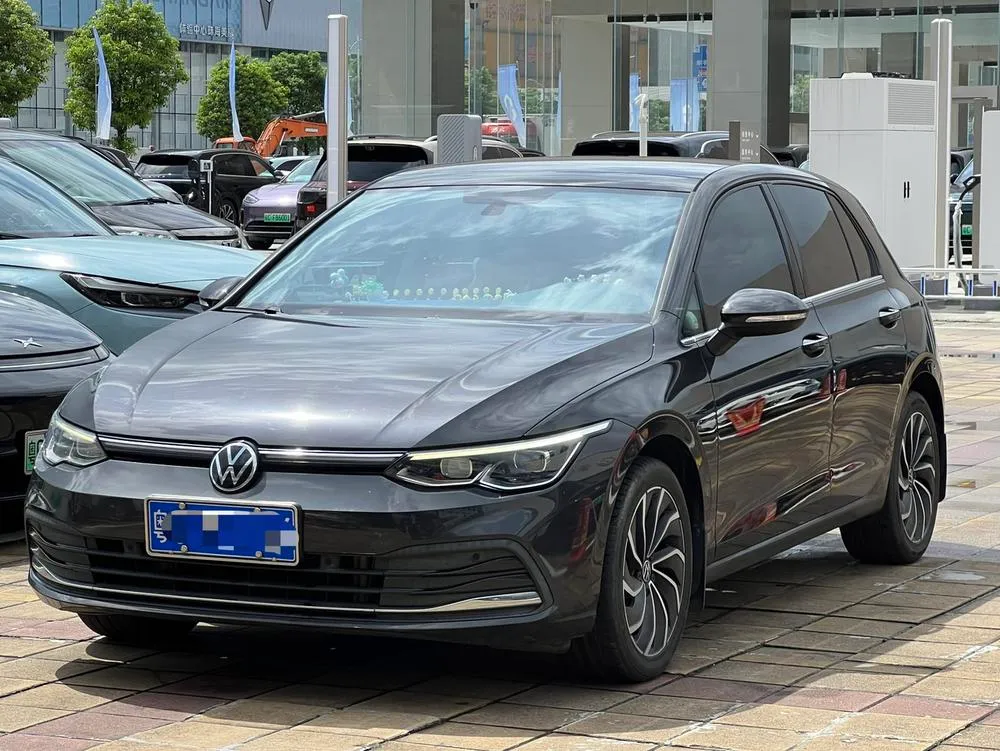 Volkswagen Golf, 2021