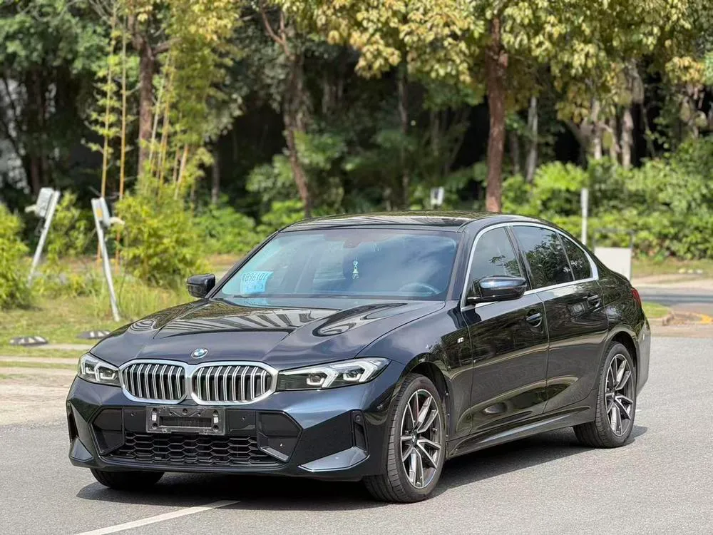 BMW 3-Series, 2023
