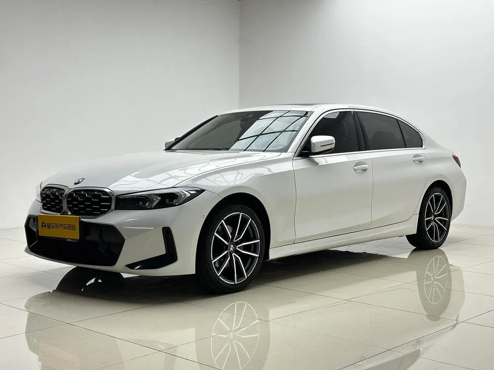 BMW 3-Series, 2023