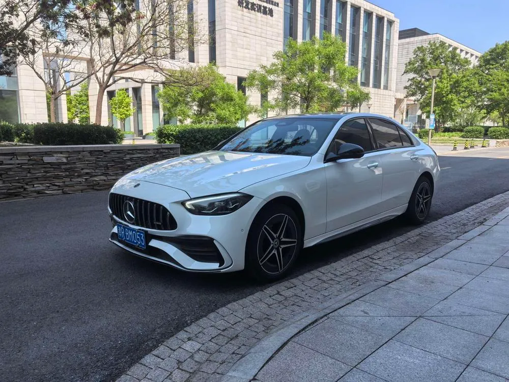 Mercedes-Benz C-Class, 2025