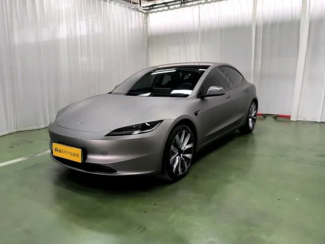 Tesla Model 3 Edition, 2025 — фото 1