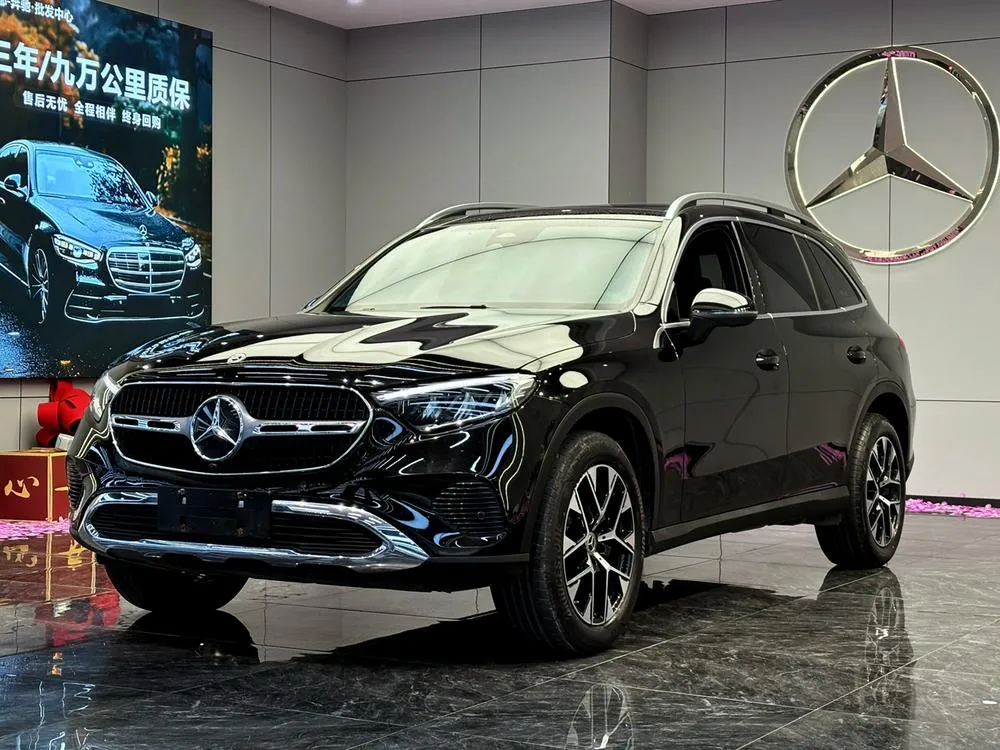Мерседес-Бенц GLC Facelift GLC 260 L 4MATIC Version 5 Seater, 2023 — фото 1