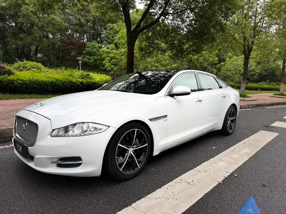 Jaguar XJ, 2013