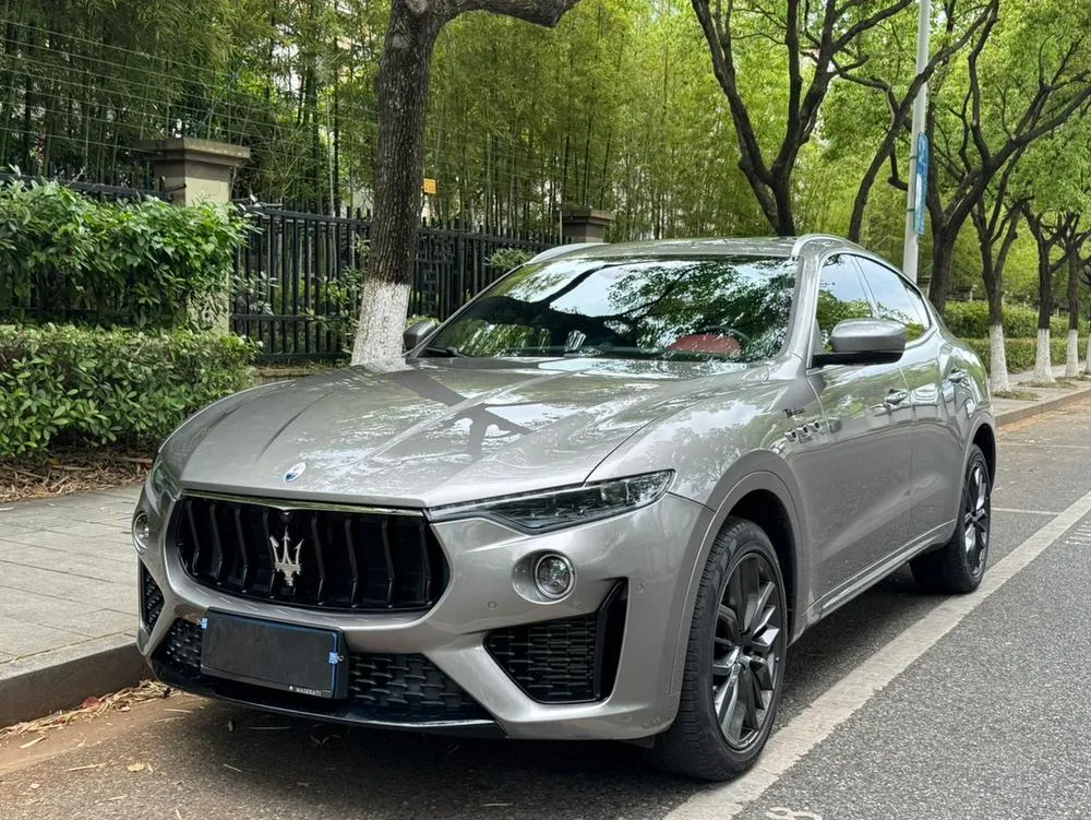 Maserati Levante, 2022