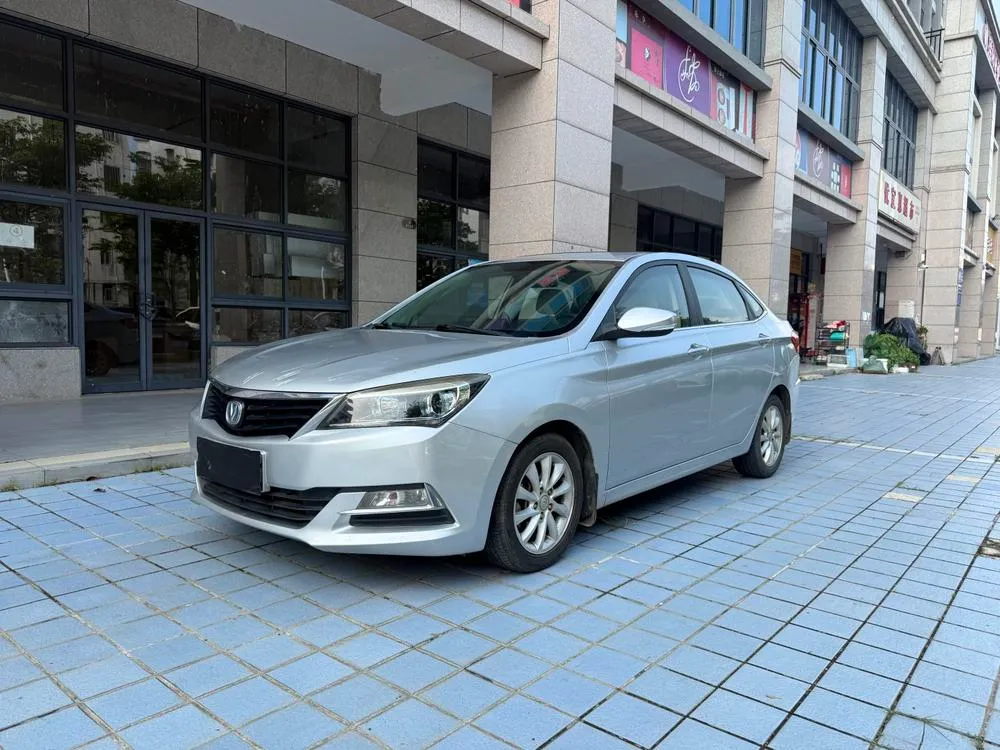 Чанган Yuexiang V7 1.6L 手动乐享型 国IV, 2015 — фото 1