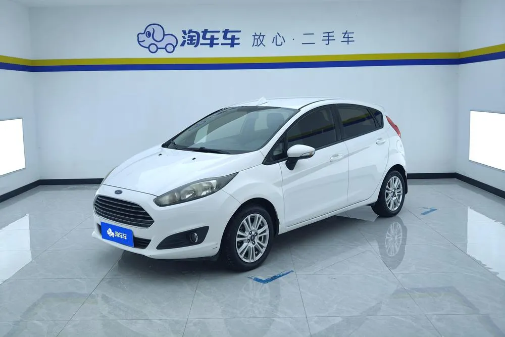 Форд Fiesta Hatchback 1.5L Auto Fashion Version, 2013 — фото 1