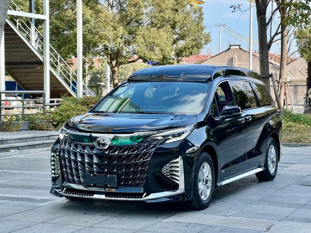 Toyota Granvia, 2025