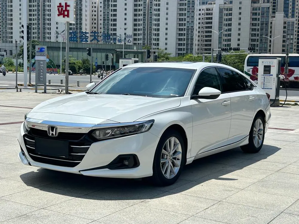 Хонда Accord 260TURBO Luxury Edition, 2022 — фото 1