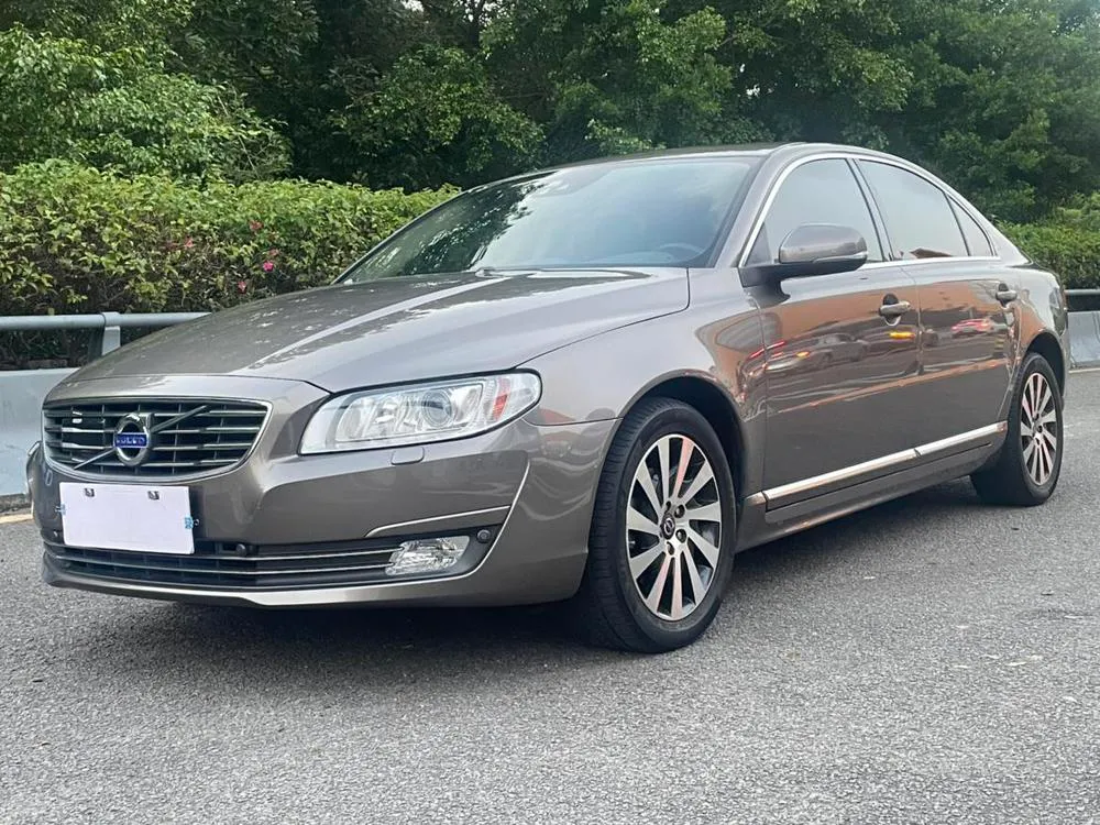 Volvo S80L, 2015