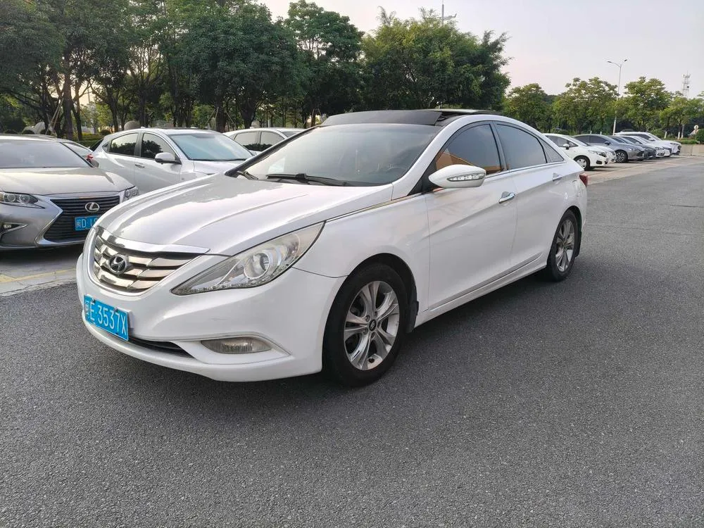 Hyundai Sonata YF, 2011
