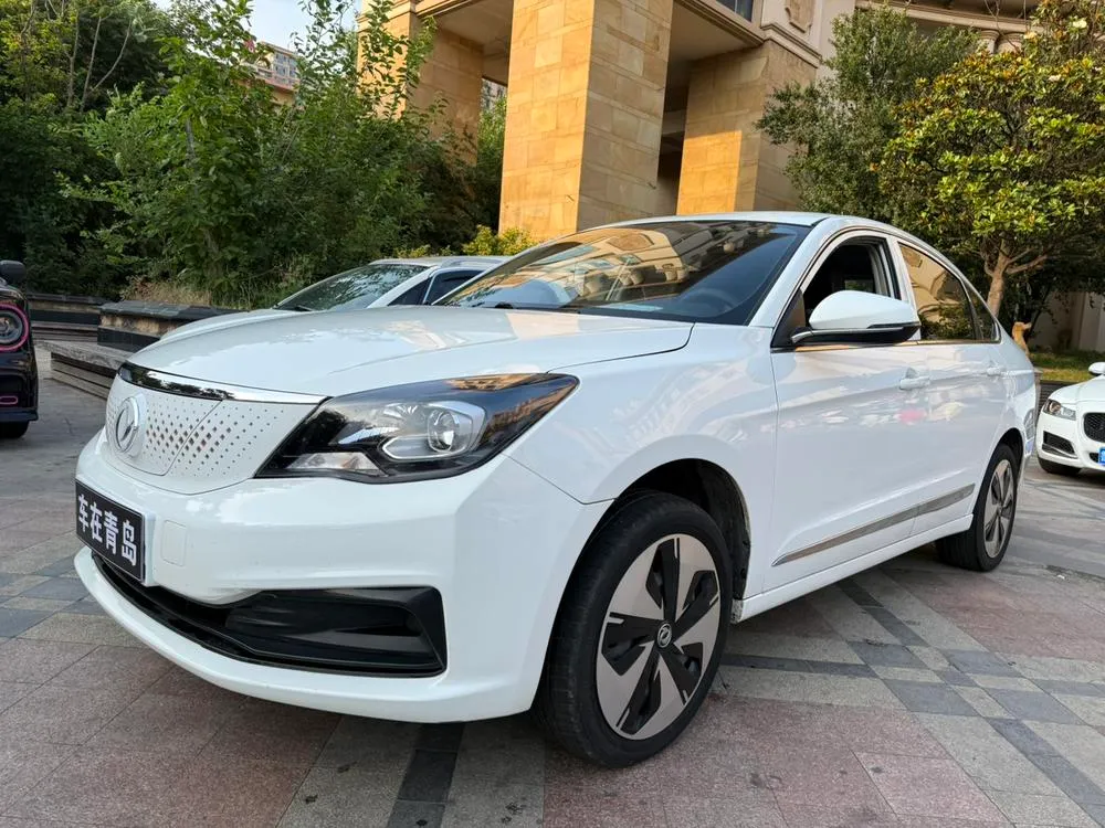 Dongfeng Fengshen E70, 2021