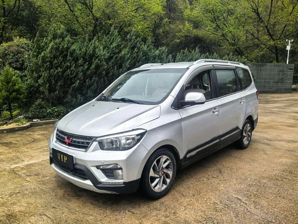 Wuling Hongguang 1.5L S1 Prestige Version CN5, 2016 — фото 1