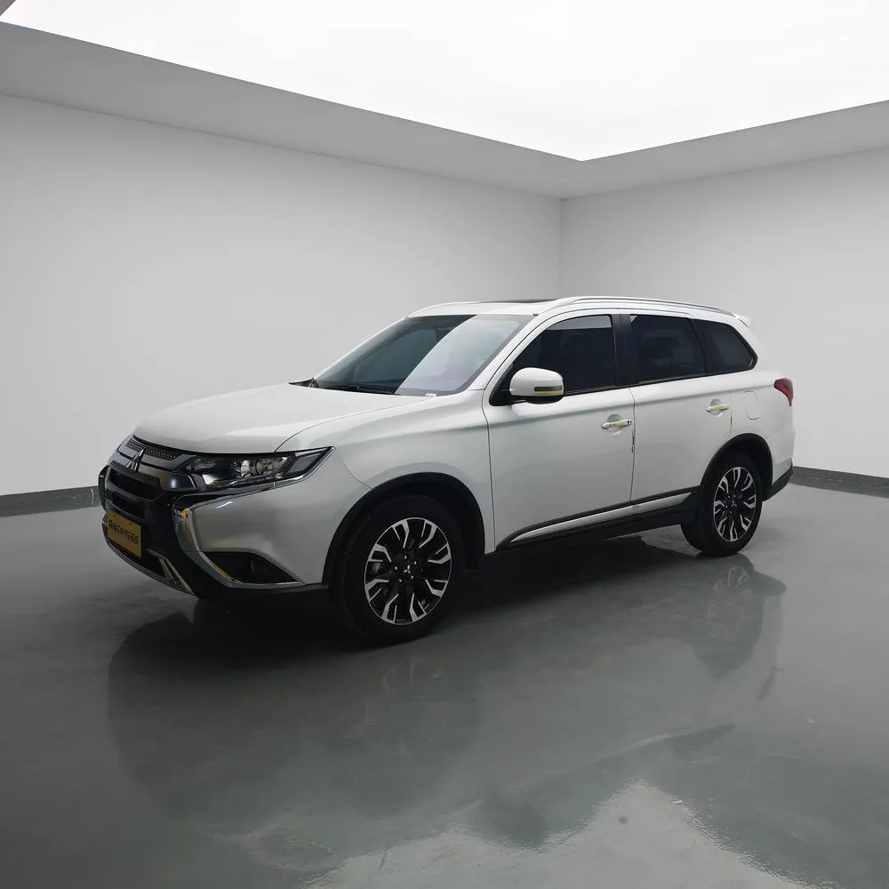 Mitsubishi Outlander, 2020