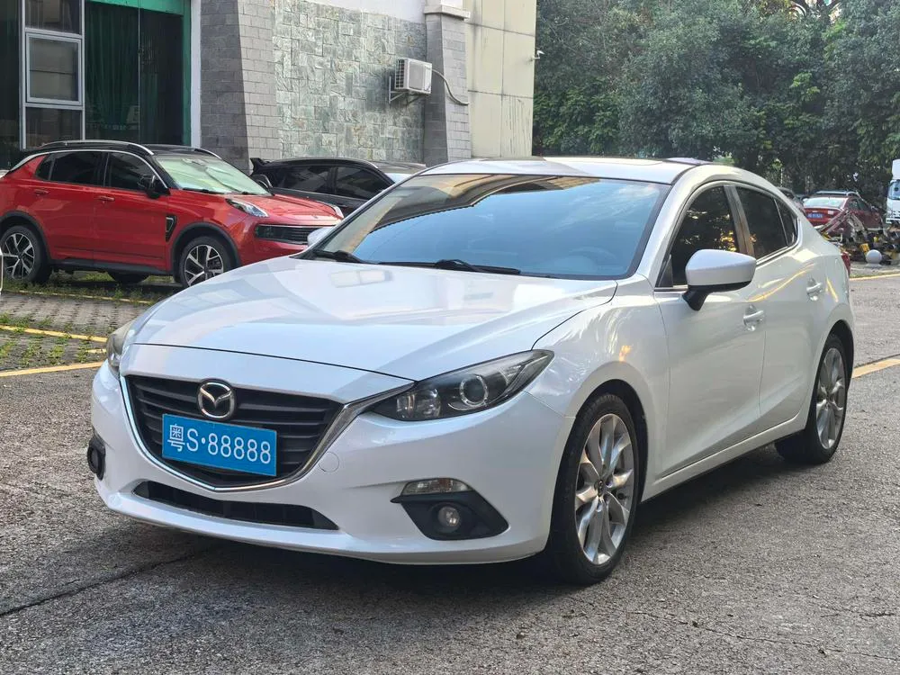 Mazda 3 Axela, 2016
