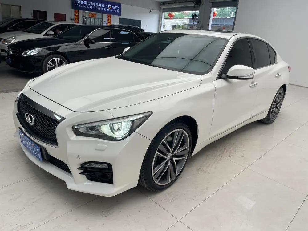Инфинити Q50 2.0T Luxury Sport Edition, 2014 — фото 1