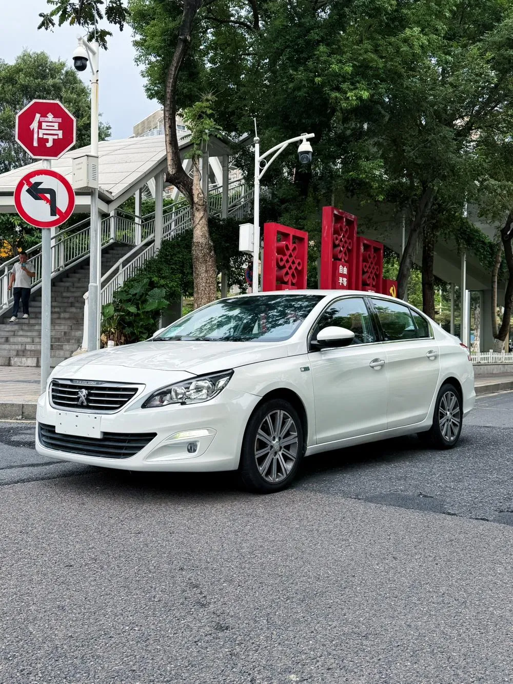 Peugeot 408, 2014