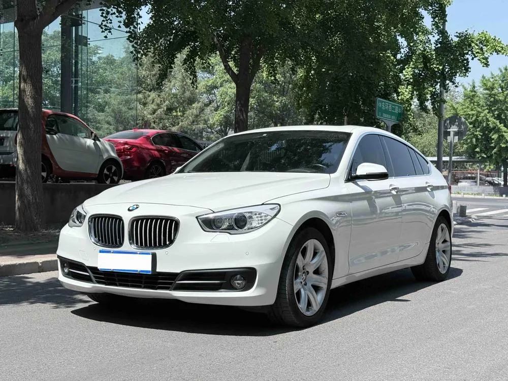 БМВ 5-Series GT 535i xDrive, 2014 — фото 1