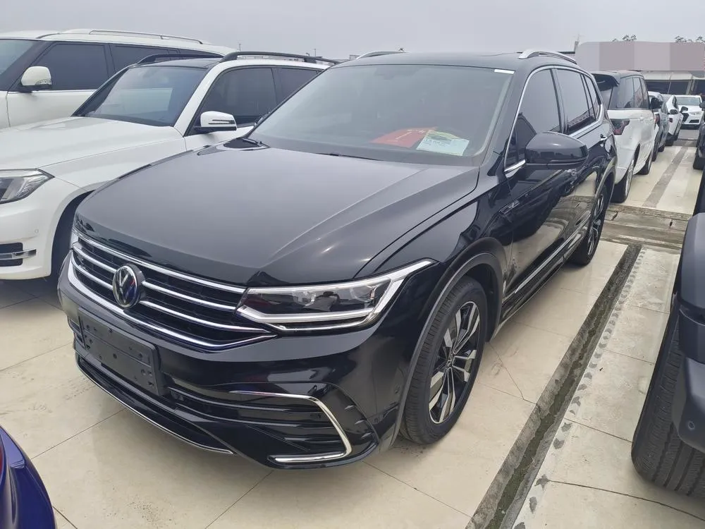 Фольксваген Tiguan L 330TSI 2WD R-Line Edition, 2024 — фото 1