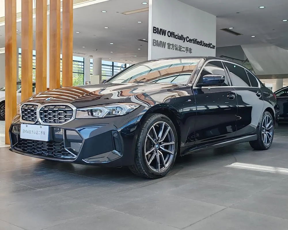 BMW 3-Series, 2023