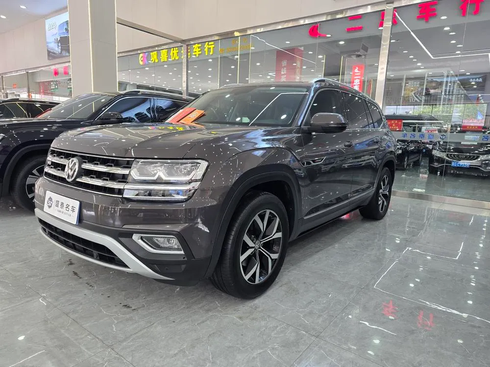 Volkswagen Teramont 530 V6 4WD Luxury Edition, 2017 — фото 1