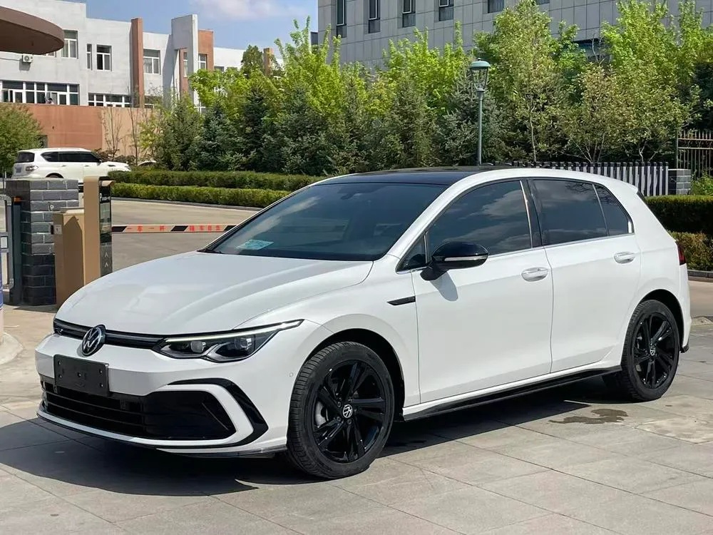 Volkswagen Golf Facelift 280TSI DSG R-Line Lite, 2023 — фото 1
