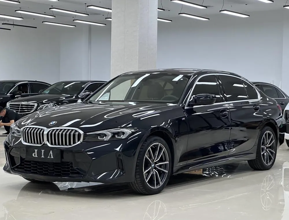 BMW 3-Series, 2023