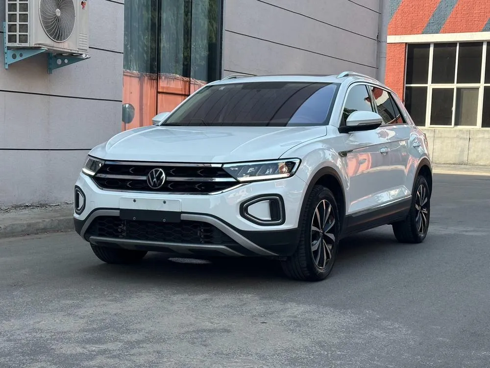 Volkswagen T-Roc, 2023