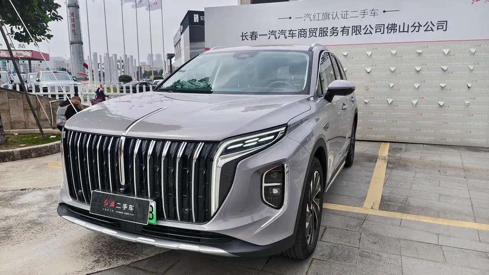 Hongqi HS7 PHEV, 2024