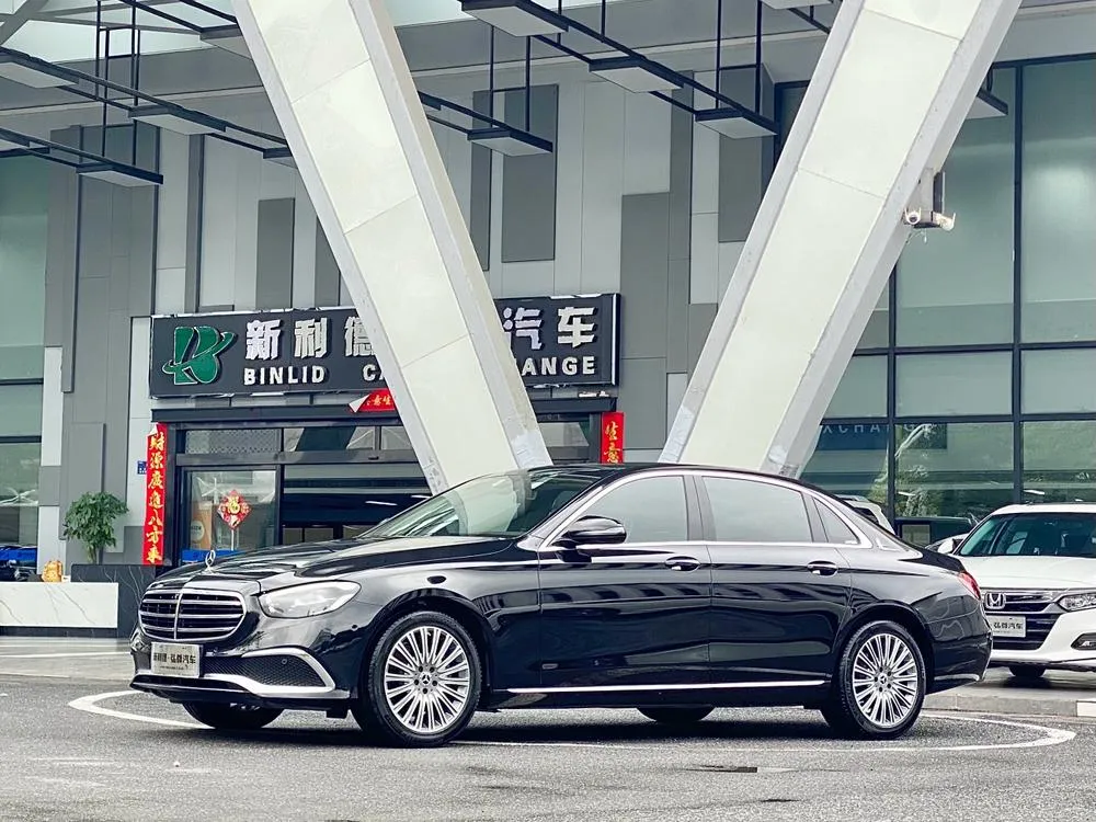 Mercedes-Benz E-Class, 2022