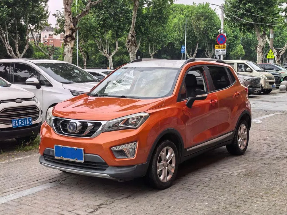 Changan CS15, 2016