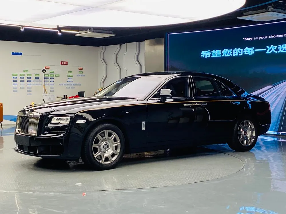 Rolls-Royce Ghost 6.6T Standard Edition, 2018 — фото 1