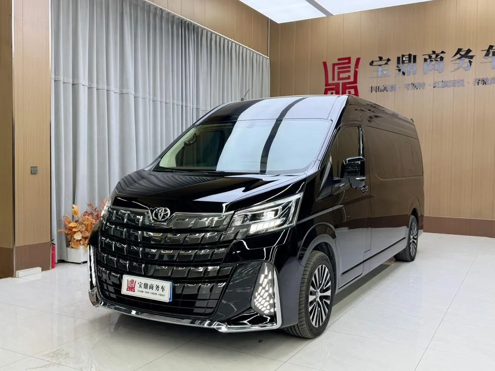 Toyota Hiace, 2022