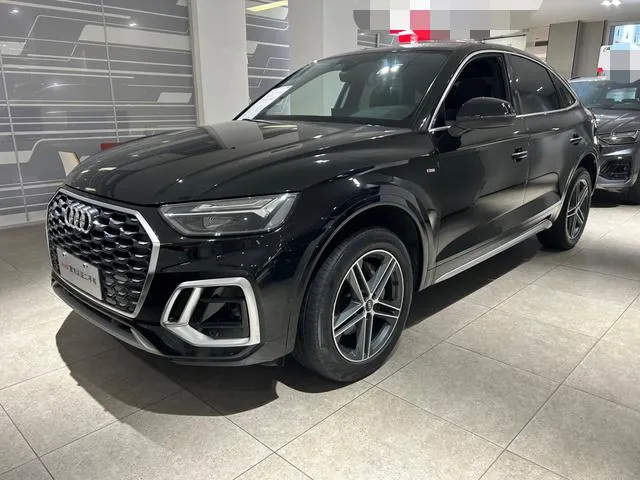 Ауди Q5L Sportback 40 TFSI Fashion Version, 2022 — фото 1