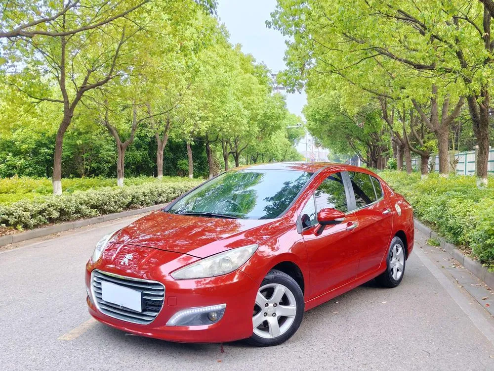 Peugeot 308 Edition Classic 1.6L Auto Style Version, 2014 — фото 1