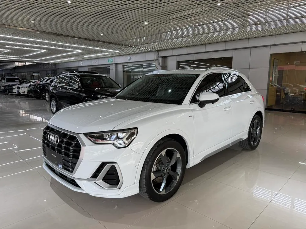 Audi Q3 35 TFSI Fashion Version, 2022 — фото 1