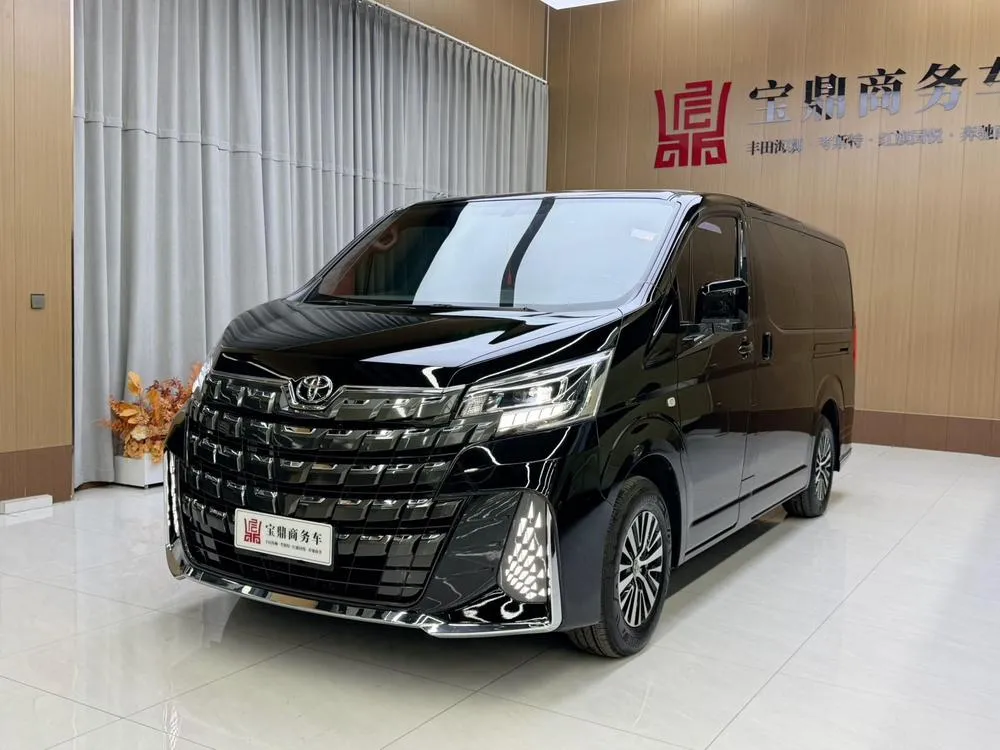 Toyota Hiace, 2024
