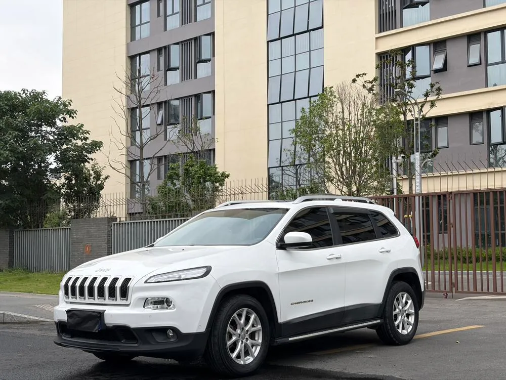 Jeep Cherokee, 2016