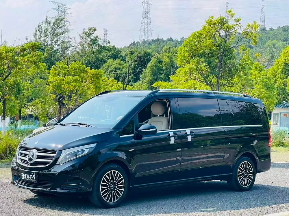 Мерседес-Бенц V-Class V 260 L Premium Extended Edition, 2017 — фото 1