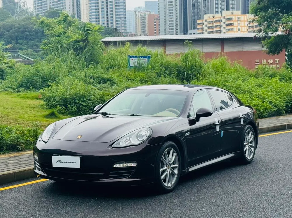 Porsche Panamera, 2010