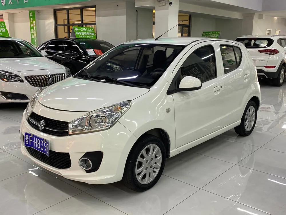 Сузуки Alto 1.0L Auto Luxury Version, 2013 — фото 1